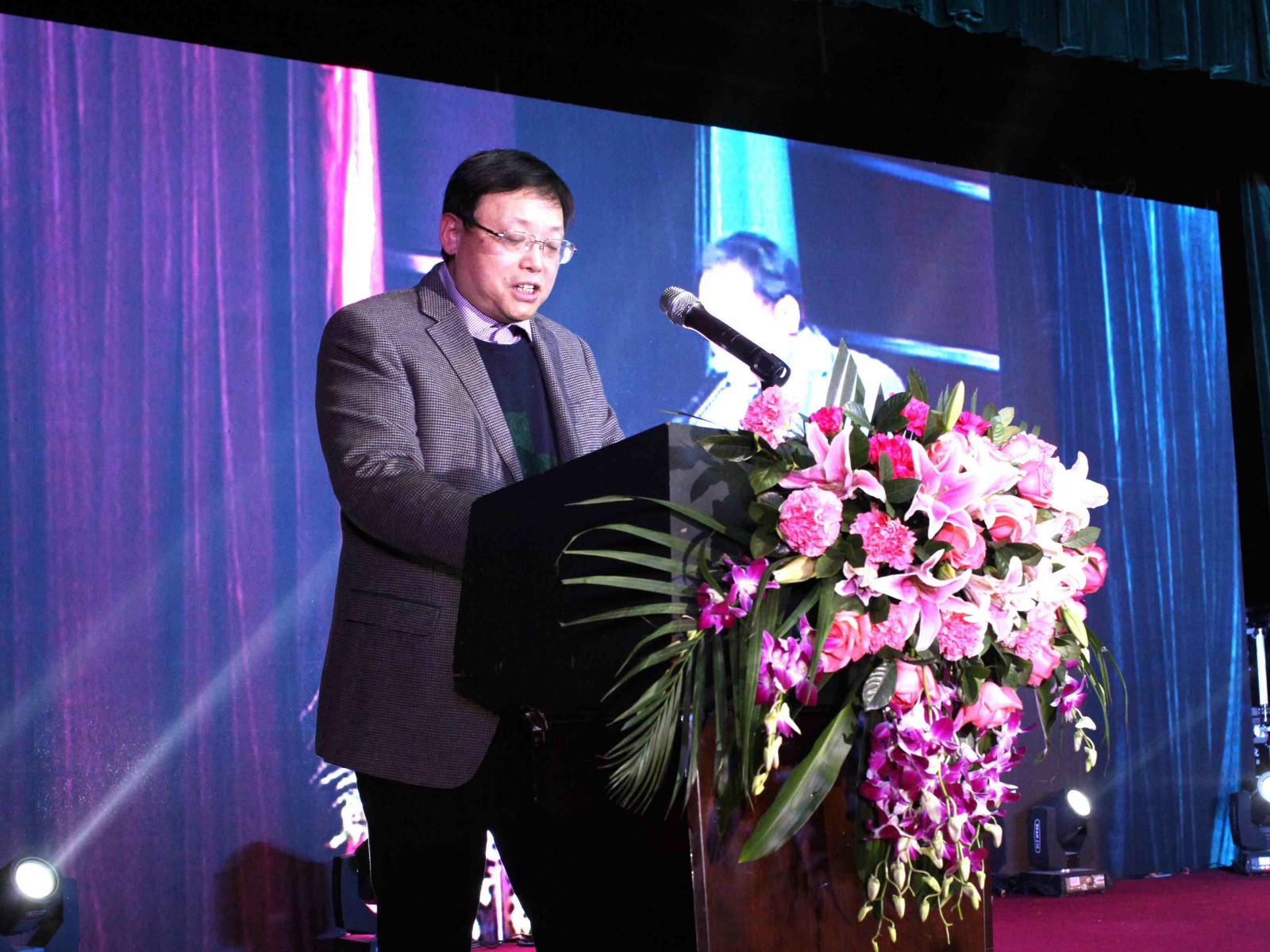 1457581384852024.jpg 20周年庆4.jpg